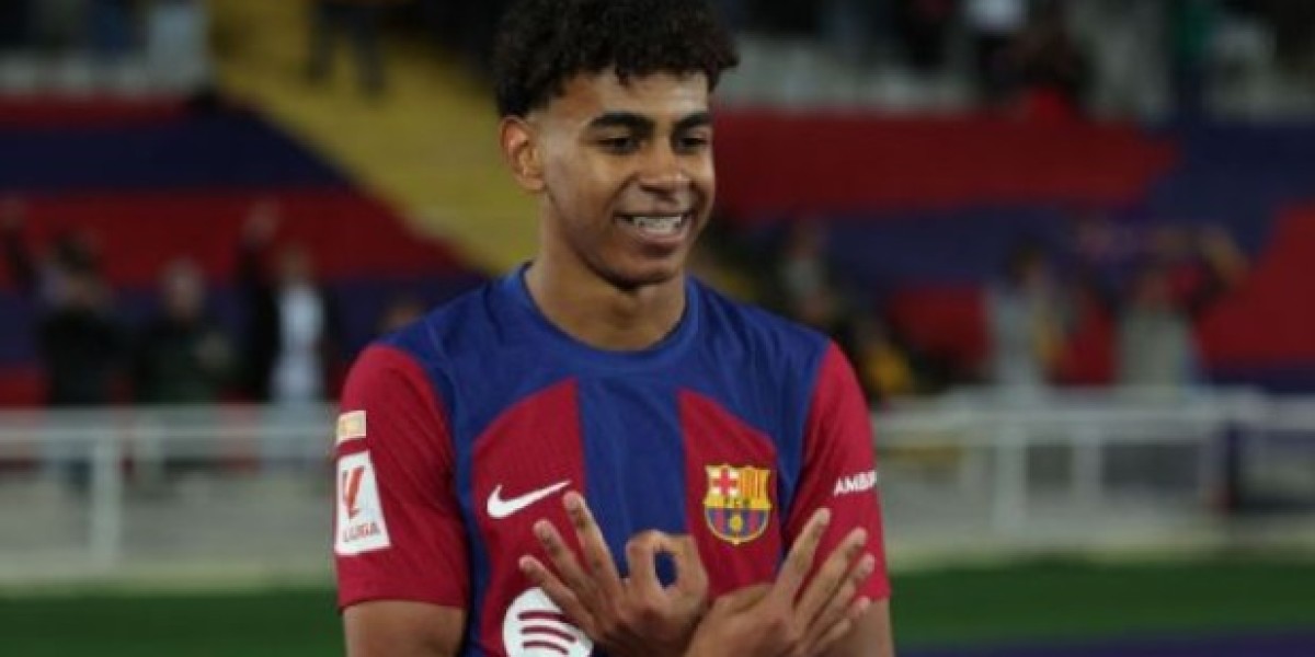 Barcelonas tonåring Lamine Yamal visar glimtar av Messi
